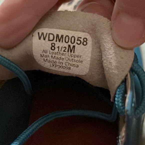 New Twisted X women’s driving Mocs 8 1/2 - Picture 6 of 11